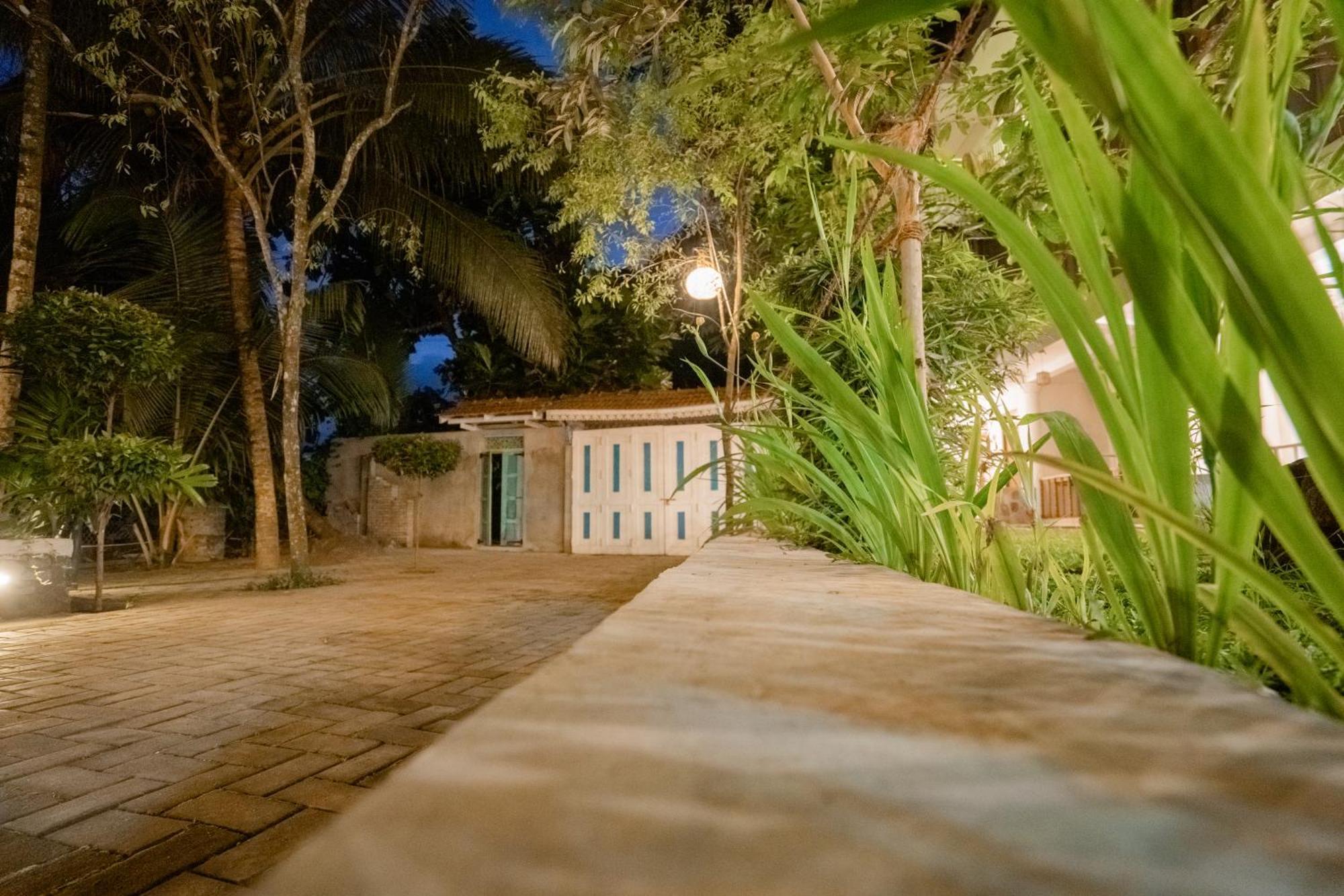 French Garden Канді Екстер'єр фото